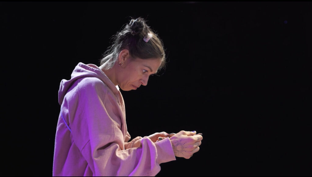 Lucy erhält eine gute Nachricht